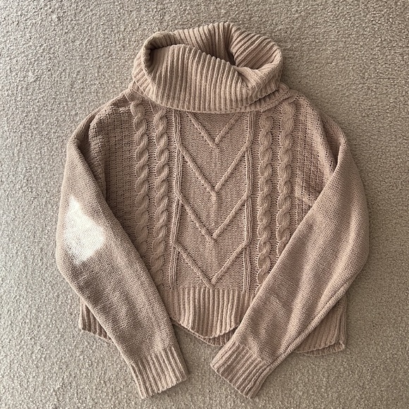 Cowl neck sweater - Picture 2 of 4